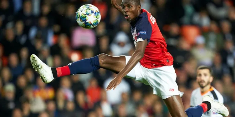 Tiền Đạo Barca 2025/26 – Từ Lewy Bất Tử Đến Kế Hoạch Thay Thế Tiền đạo Osimhen – Ưu tiên số 1, 120 triệu euro hè 2026