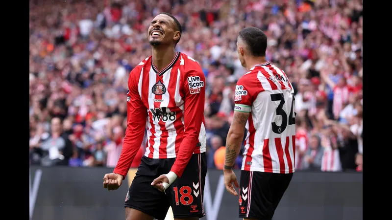 Trận đấu bóng đá giữa Brentford và Sunderland Trận đấu bóng đá giữa Brentford và Sunderland